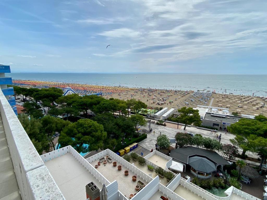 Residence Luna Lignano Sabbiadoro Kültér fotó